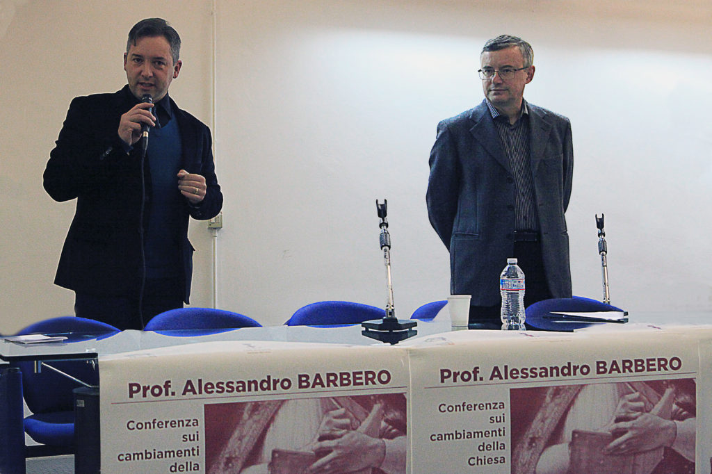 Il dott. Pier Luigi Pensotti  presenta il prof. Barbero